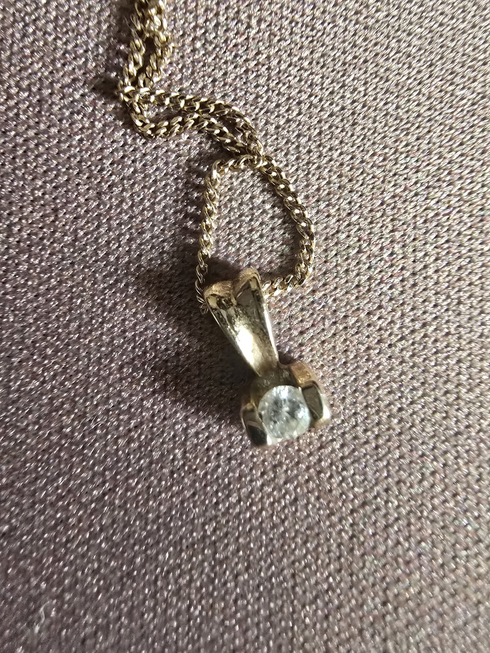 14k Gold Solitaire Pendant Necklace with .25 Diamond Stone
